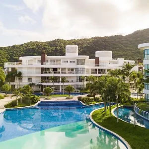 https://apartamento-em-resort-incrvel-com-garagem-cachoeira.santa-catarina-brasil.com